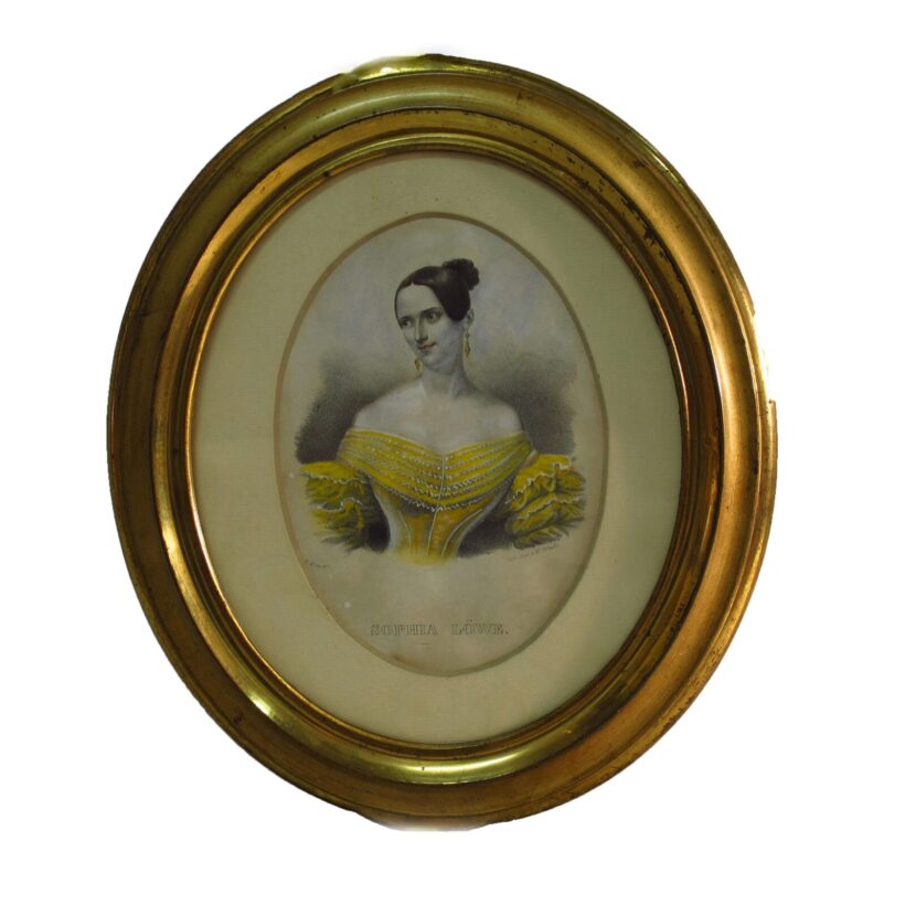 SOPHIA LÖWE Úrhölgy képmása