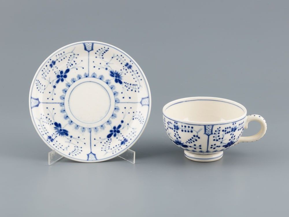 Zsolnay historizáló csésze