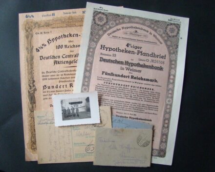 54-1663  1943 Német katonai levelek, fénykép 2db részvény