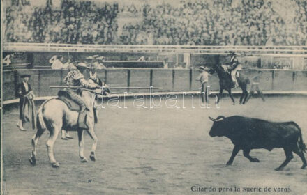 Citando para la suerte de varas / Bull fight