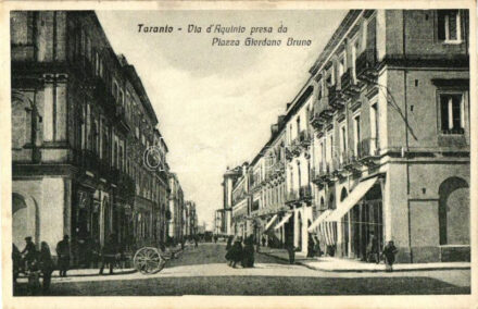 Taranto, Via d'Aquinio, Piazza Giordano Bruno / street, square