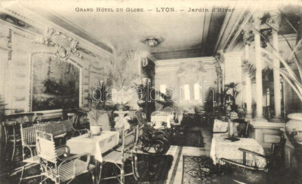 Lyon, Grand Hotel du Globe, Jardin d'Hiver / hotel interior, winter hall