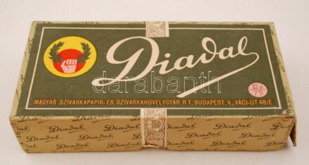 A Diadal Magyar Szivarkapapír és Szivarkahüvelygyár papírdoboza, 17x8x4 cm