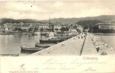 Crikvenica, Molo