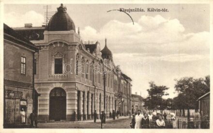 Kisújszállás, Kálvin tér, hentes és mészáros üzlet. Platz Ferenc kiadása