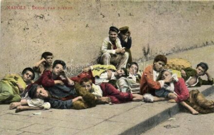 Napoli, Naples; Dolce far niente / children. Ediz. C. Cotini
