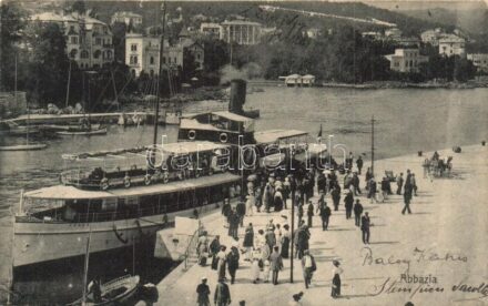 Abbazia, Füred egycsavaros tengeri személyszállító gőzhajó (Salondampfer) a kikötőben / Hungarian sea passenger steamship (EK)