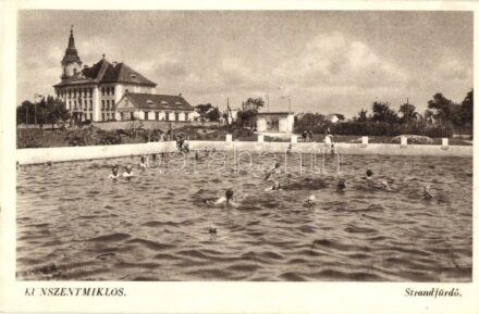 Kunszentmiklós, Strandfürdő, fürdőzők (Rb)