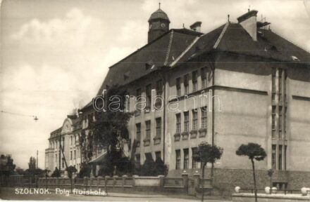 Szolnok, Polgári fiúiskola. Faragó Sándor kiadása (EK)