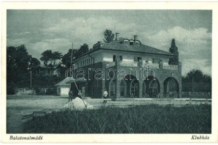 Balatonalmádi, Klubház (EK)