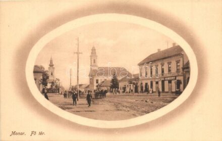 Monor, Fő tér, Czegléd városi villanytelep monori kirendeltsége, templomok