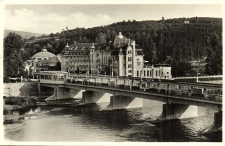 Pöstyénfürdő, Kúpele Piestany; Thermia Palace szálloda, hotel / hotel, bridge