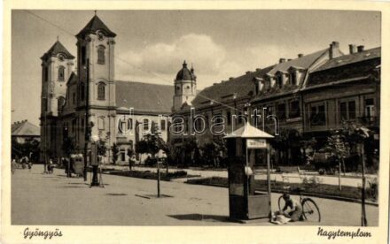Gyöngyös, Nagy templom, Távbeszélő fülke, kerékpár (EK)