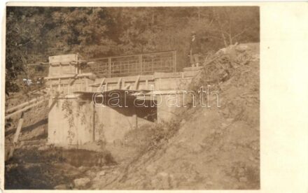 Szarvaskő, híd építése. Dévényi Gusztáv és Erdélyi okleveles mérnökök, építési vállalkozók, a szarvaskői hidak építés vezetősége. photo (EM)