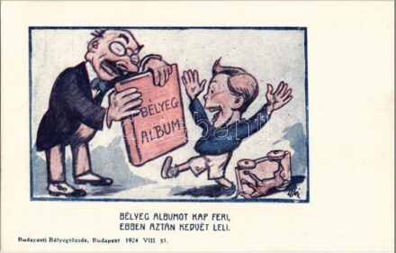 Bélyeg albumot kap Feri, ebben aztan kedvét leli. Budapesti Bélyegtőzsde reklámja / Hungarian stamp collectors advertisement art postcard s: Bér