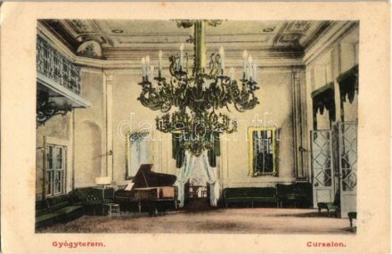 Ismeretlen település, Gyógyterem, belső zongorával és csillárral (EK)