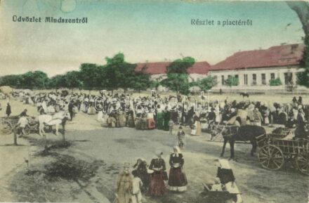 Mindszent, Piac tér árusokkal. Horváth Antal kiadása