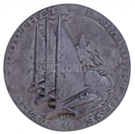 Boldogfai Farkas Sándor (1907-1970) 1942. 'Téli Sporthét Balatonkenesén' hadifém plakett, nem eredeti tokban (74mm) T:2