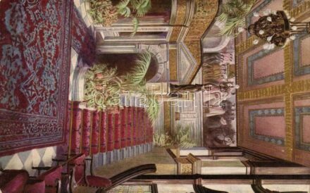London, Trocadero Restaurant, interior, golden decoration