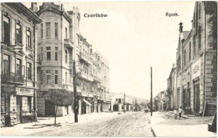 Chortkiv, Czortków; Rynek / street, shop of Goldstaub, drogerie