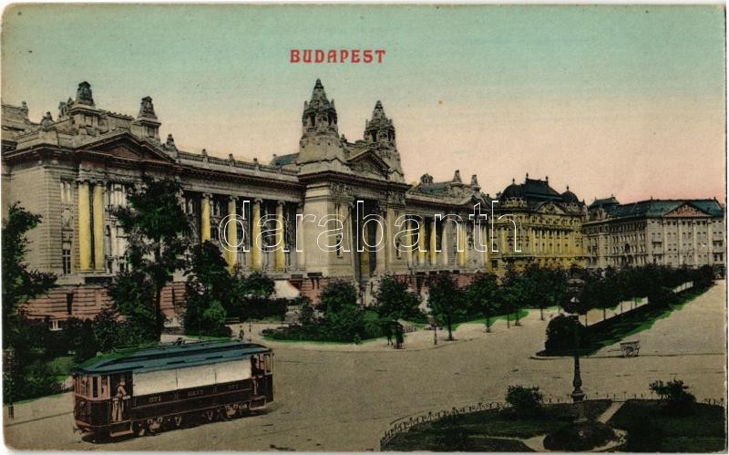 Budapest V. Tőzsde palota, BKVT villamosa