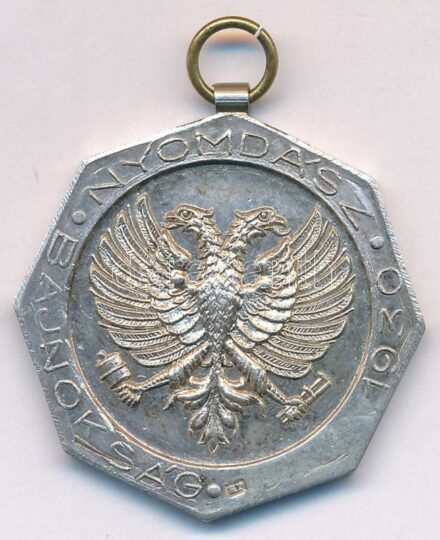1930. 'Nyomdász Bajnokság 1930 / I.' jelzett Ag díjérem, füllel, 'HP' beütéssel (33x35mm/13.49g) T:1-,2