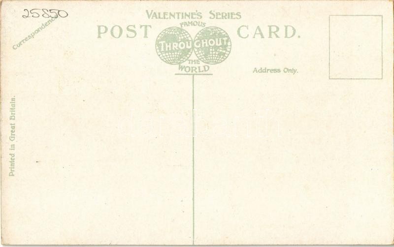 Midhurst, North street, shops, post office - Image 2