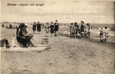Riccione, Bagnanti sulla spiaggia / beach