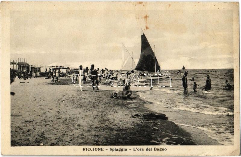 Riccione, Spiaggia, L'ora del Bagno / beach (EK)