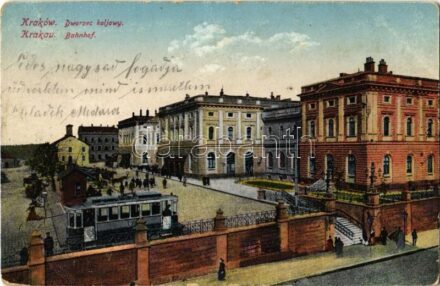 Kraków, Krakau; Dworzec koljowy / Bahnhof / railway station, tram