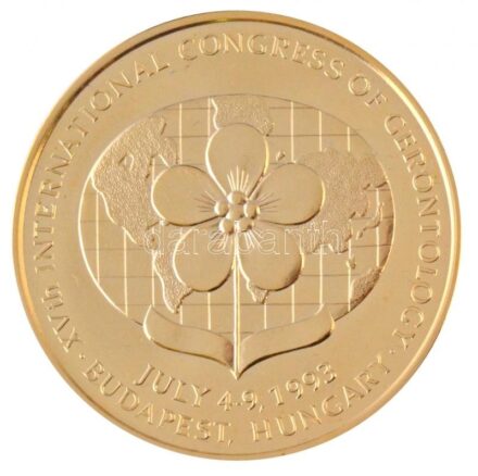 1993. 'XV. Nemzetközi Gerontológiai Kongresszus - Magyarország, Budapest 1993. július 4-9.' aranyozott Br emlékérem 'XVth INTERNATIONAL CONGRESS OF GERONTOLOGY - JULY 4-9 1993. BUDAPEST, HUNGARY' (42,5mm) T:1
