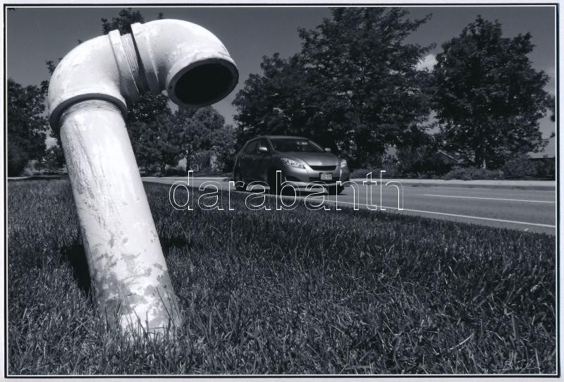 Balás István (1945- ): Állomás, művészi fotóprint, jelzett a fotón, 17×24 cm