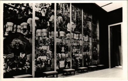 1937 Paris, Le Pavillon Hongrois a l'Exposition Internationale / Magyar pavilon a Világkiállításról, belső. Festette V. Aba-Novák / Hungarian pavilion interior, painting (Hungarika / Hungarica)