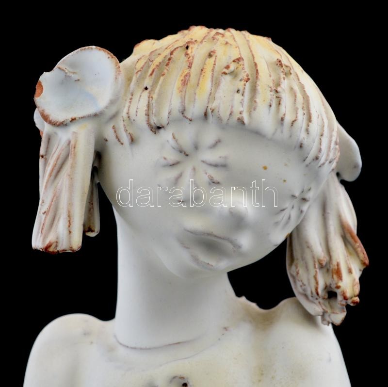 Kovács Éva (1938-2017): Lányka. Kézzel festett mázas kerámia, jelzett, lepattanásokkal, foltos, m: 17 cm - Image 4