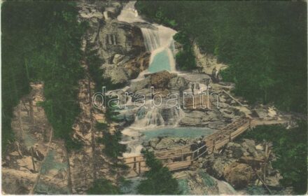 1917 Kárpátok, vízesés, fahíd kirándulókkal / Carpathian mountains, waterfall, wooden bridge with hikers
