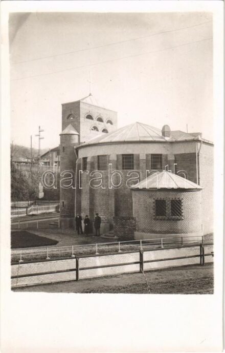 Salgótarján (?), templom. photo