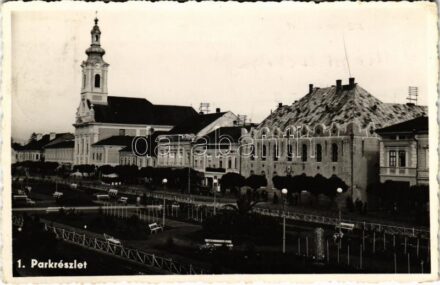 1942 Máramarossziget, Sighetu Marmatiei; Park, templom, gimnázium, bank. Dávid Géza kiadása / park, church, high school, bank