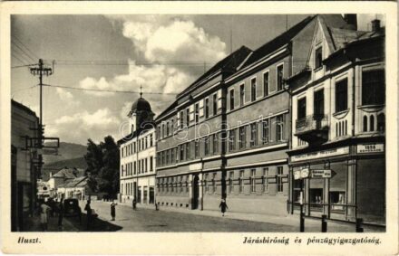 Huszt, Chust, Khust; Járásbíróság és Pénzügyigazgatóság, Heimfeld Náthán fia utódai üzlete, automobil. Tábori Jánosné kiadása / district court, financial directorate, shop, automobile