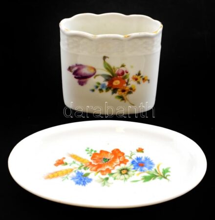 Zsolnay tálka és Meisseni cigaretta kínáló Kézzel festett, jelzett, kis kopásokkal. d: 8 cm, m: 6 cm