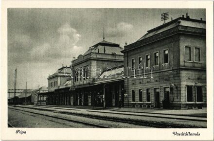 Pápa, vasútállomás