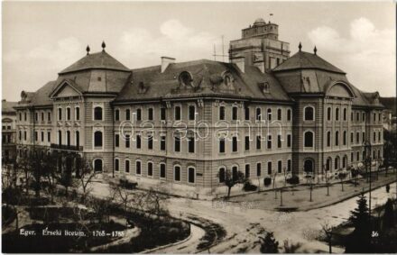 Eger, Érseki líceum 1765-1785