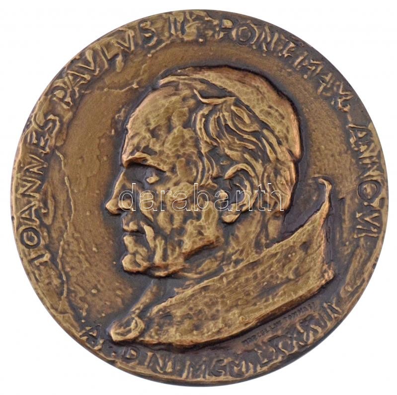 Vatikán 1983. 'II. János Pál pontifikátusának VI. éve' Br emlékérem eredeti tokban, tanúsítvánnyal (44mm) T:1 Vatican 1983. 'VIth Year of Pontificate of John Paul II' Br commemorative medallion in original case with certificate (44mm)