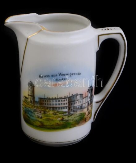 Wernigerode porcelán emlék kiöntő, kézzel festett, jelzés nélkül, kis kopásnyomokkal, m: 10 cm
