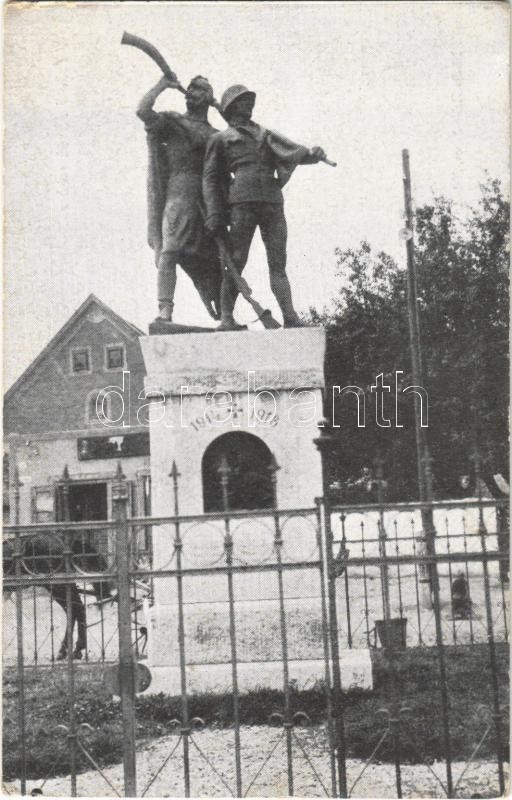 Tokod, Hősök szobra, emlékmű. Balás János kiadása (EK)