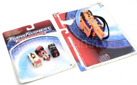 Transformers figurák 2 db Armada. Leírással