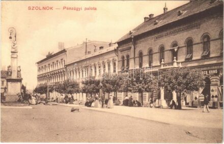 1911 Szolnok, Pénzügyi palota, Tiszavidéki Hitelintézet és takarékpénztár, Schwarcz Ernő üzlete, piac