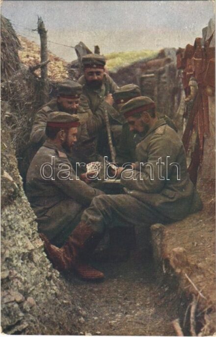 Első világháborús német katonák kártyajáték közben a lövészárokban / WWI German military, soldiers playing card game in the trench / Der europäische Krieg 1914/15. Nr. 105. Ein Spielchen im Schützengraben. Feldpostkarte