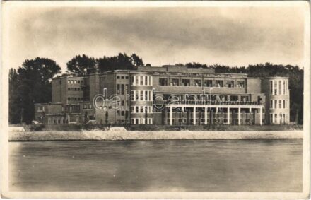 Budapest XIII. Margitsziget, fedett uszoda