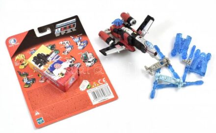 3 db Transformers figura, egy dobozzal, leírással