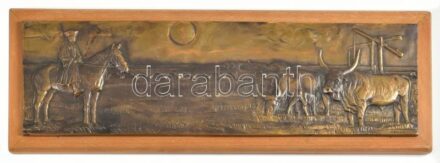Renner Kálmán (1927-1994): Hortobágy, bronz fali plakett fa talapzaton, jelzett, 13×41,5 cm